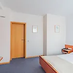 Le Petit Poete Hotel