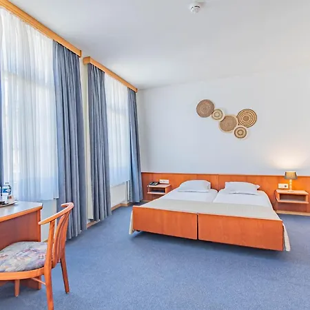 Hotel Le Petit Poete Echternach