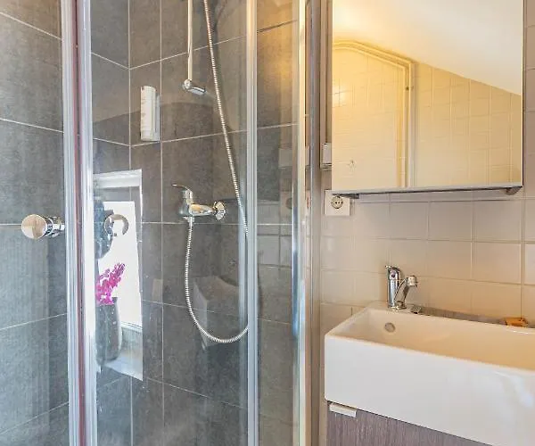 Hotel Le Petit Poete 2*