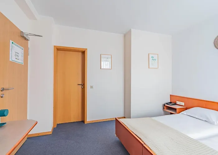 Le Petit Poete Hotel