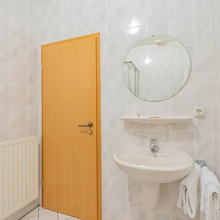 Le Petit Poete 2* Echternach