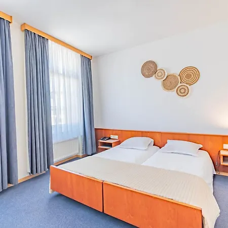 Hotel Le Petit Poete