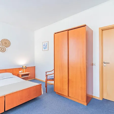 Le Petit Poete Hotel 2*