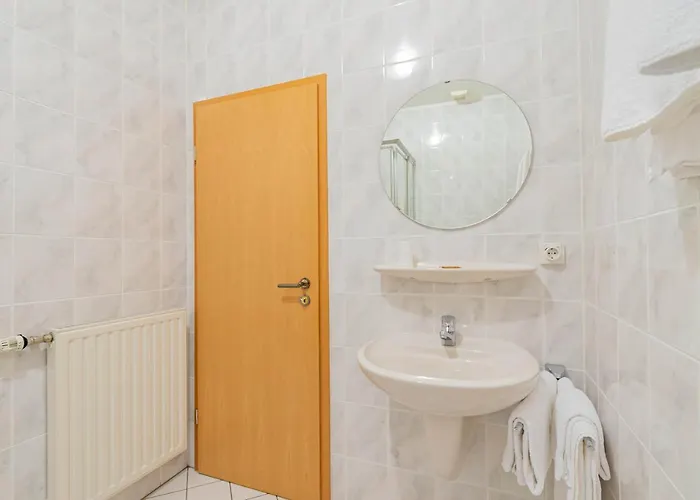 Le Petit Poete 2* إيشْتيرناخ