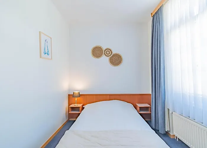 Le Petit Poete إيشْتيرناخ