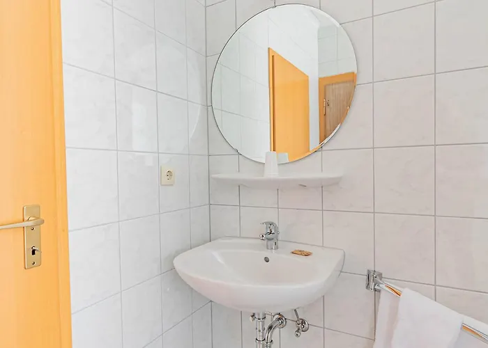 ホテル Le Petit Poete エヒタナハ