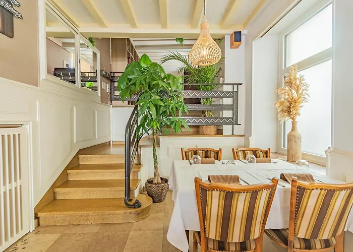 Le Petit Poete 2* إيشْتيرناخ