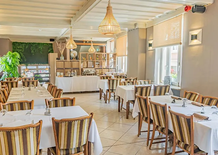 فندق Le Petit Poete إيشْتيرناخ